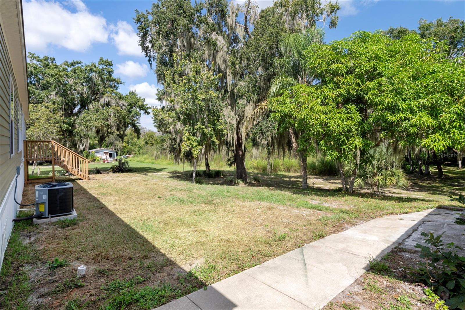ACREAGE - Residential