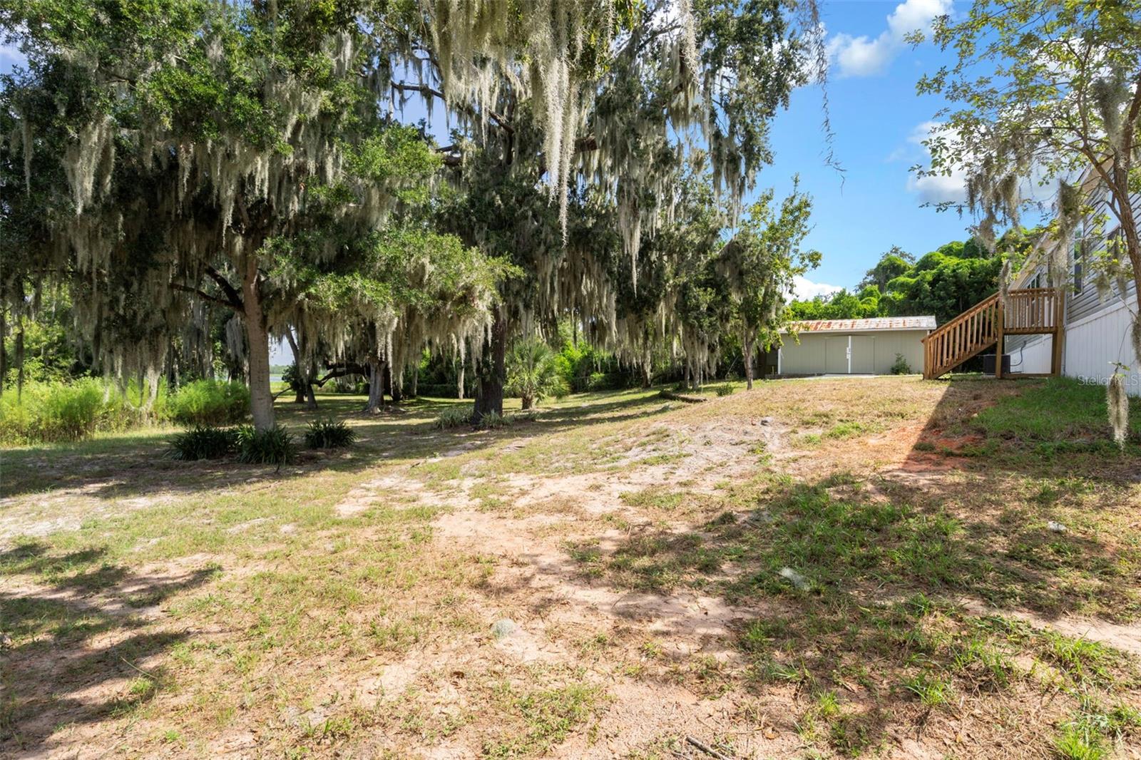 ACREAGE - Residential