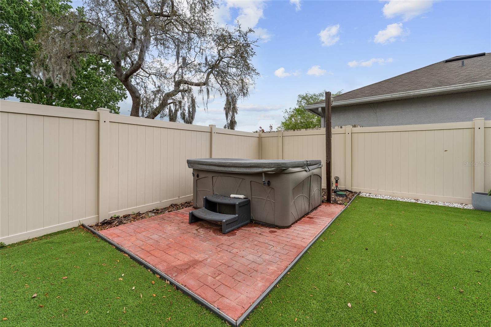 REFLECTIONS - Residential