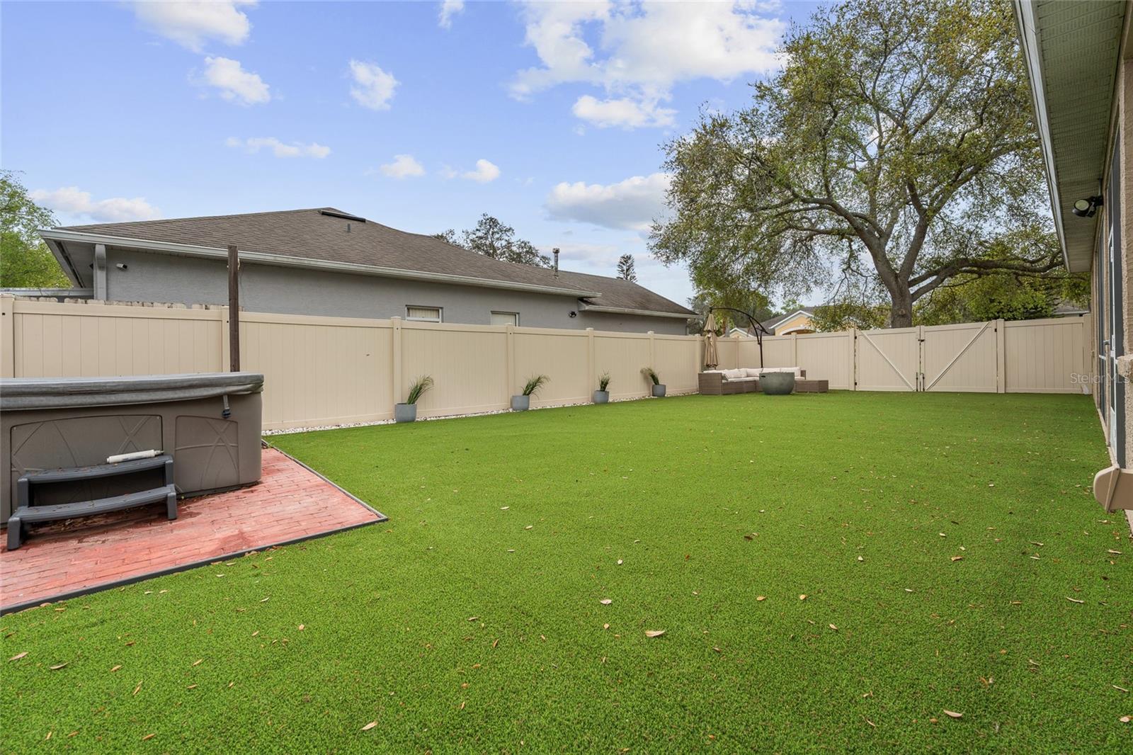 REFLECTIONS - Residential