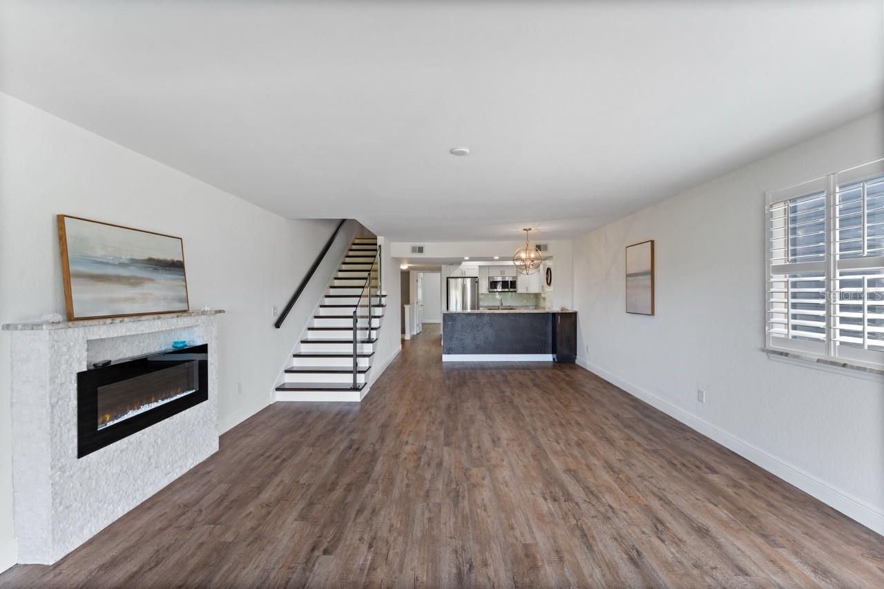 HIDDEN HARBOUR - Residential