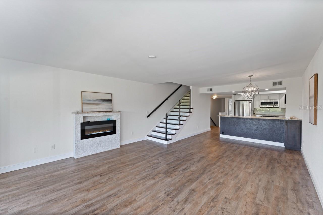 HIDDEN HARBOUR - Residential