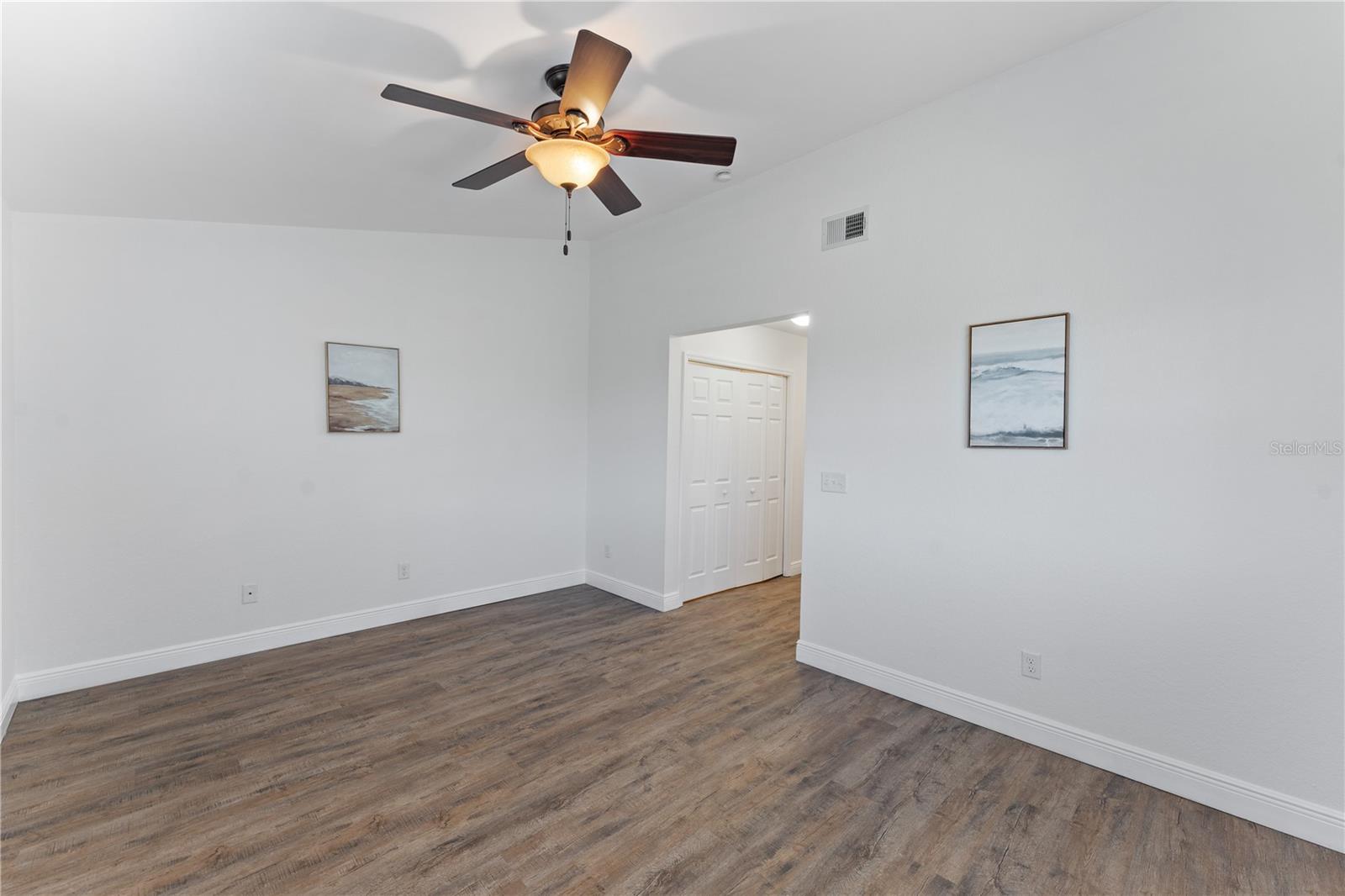 HIDDEN HARBOUR - Residential