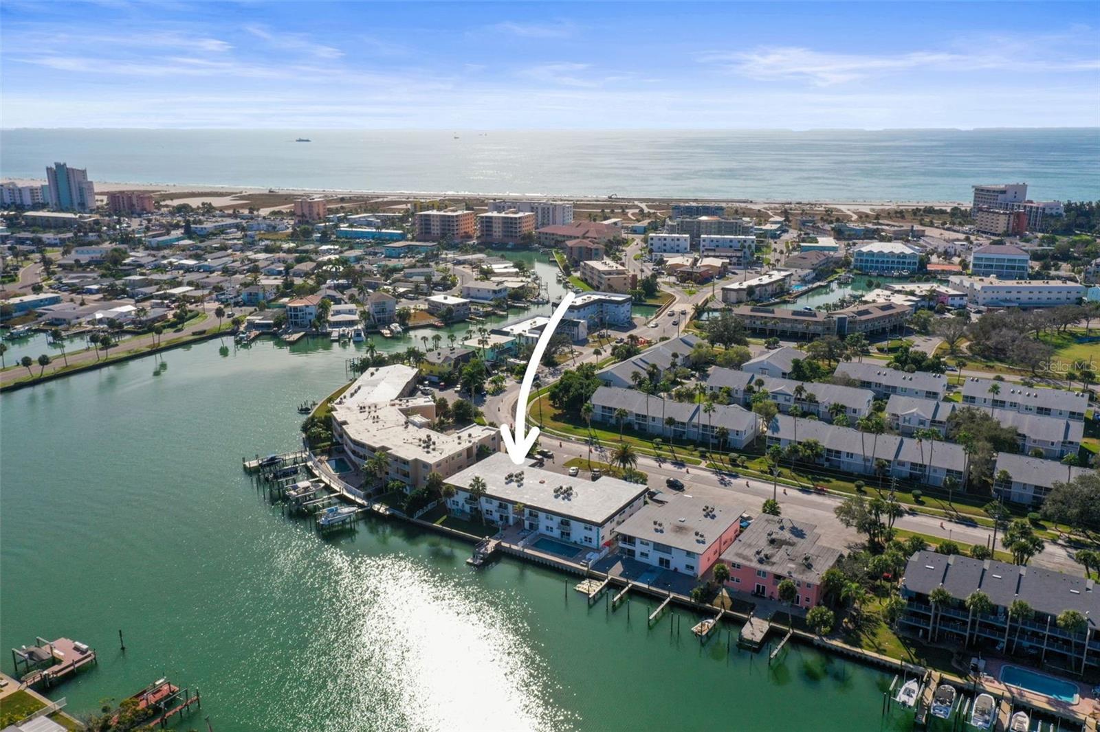 ISLA DEL CAPRI ADULT - Residential Lease