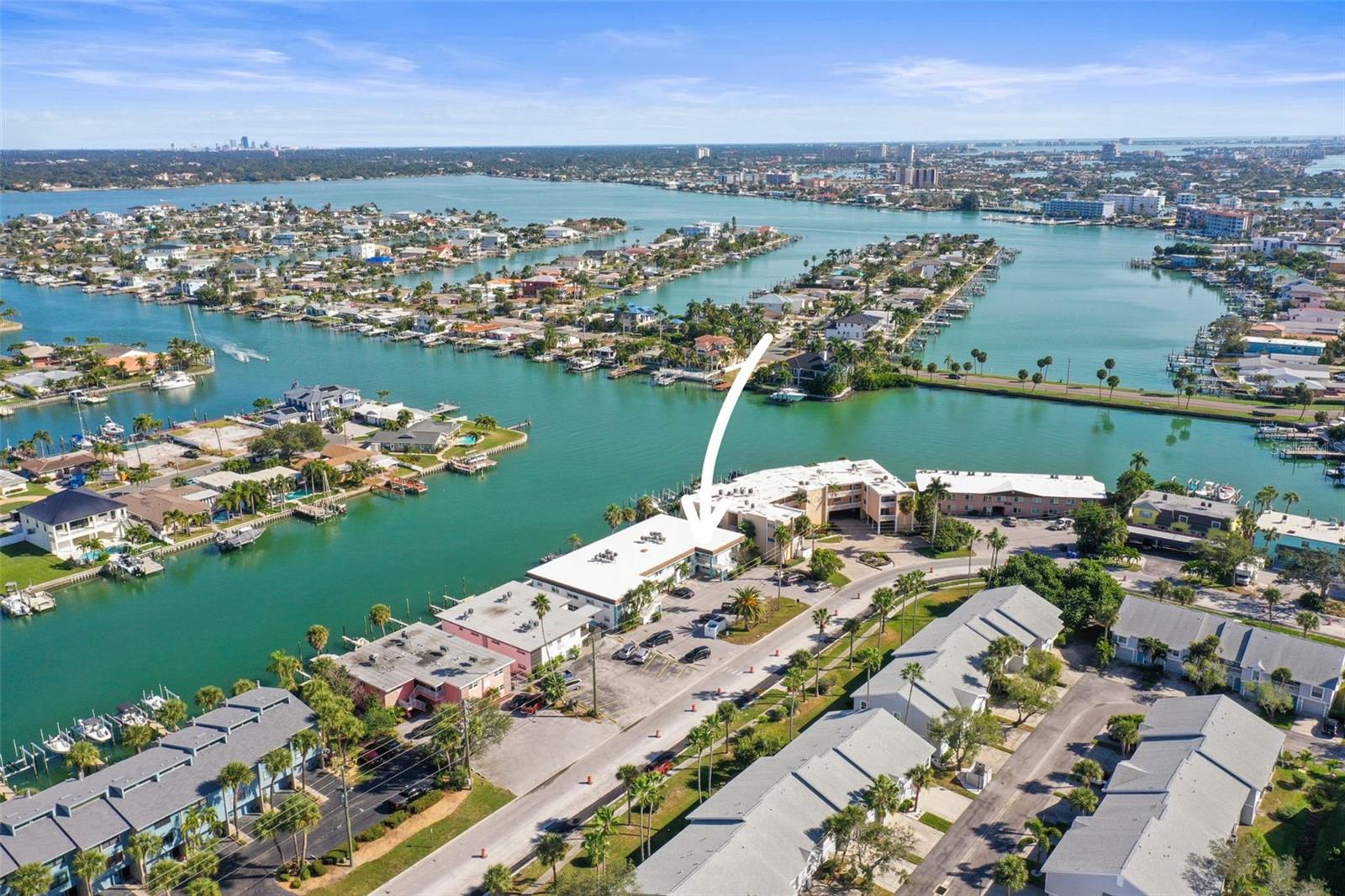 ISLA DEL CAPRI ADULT - Residential Lease