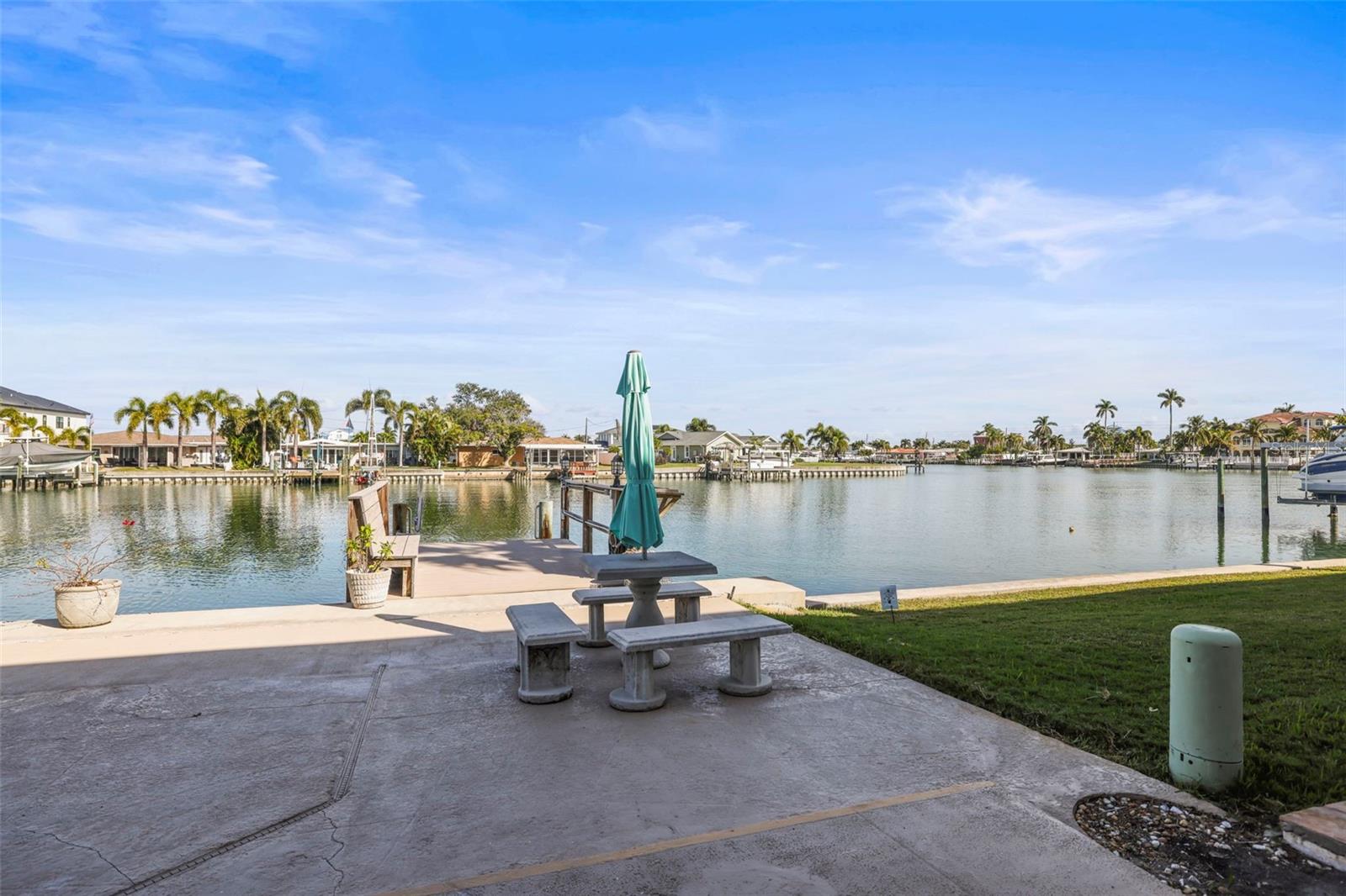 ISLA DEL CAPRI ADULT - Residential Lease