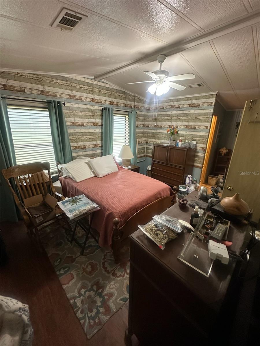 438 TARRSON BOULEVARD