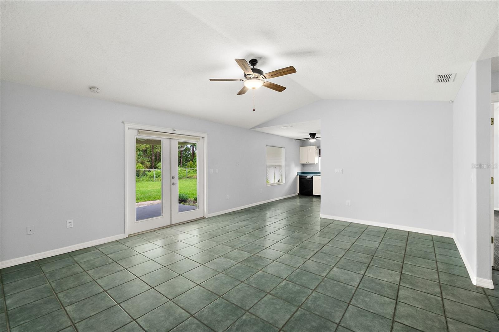 8 RICHEL PLACE