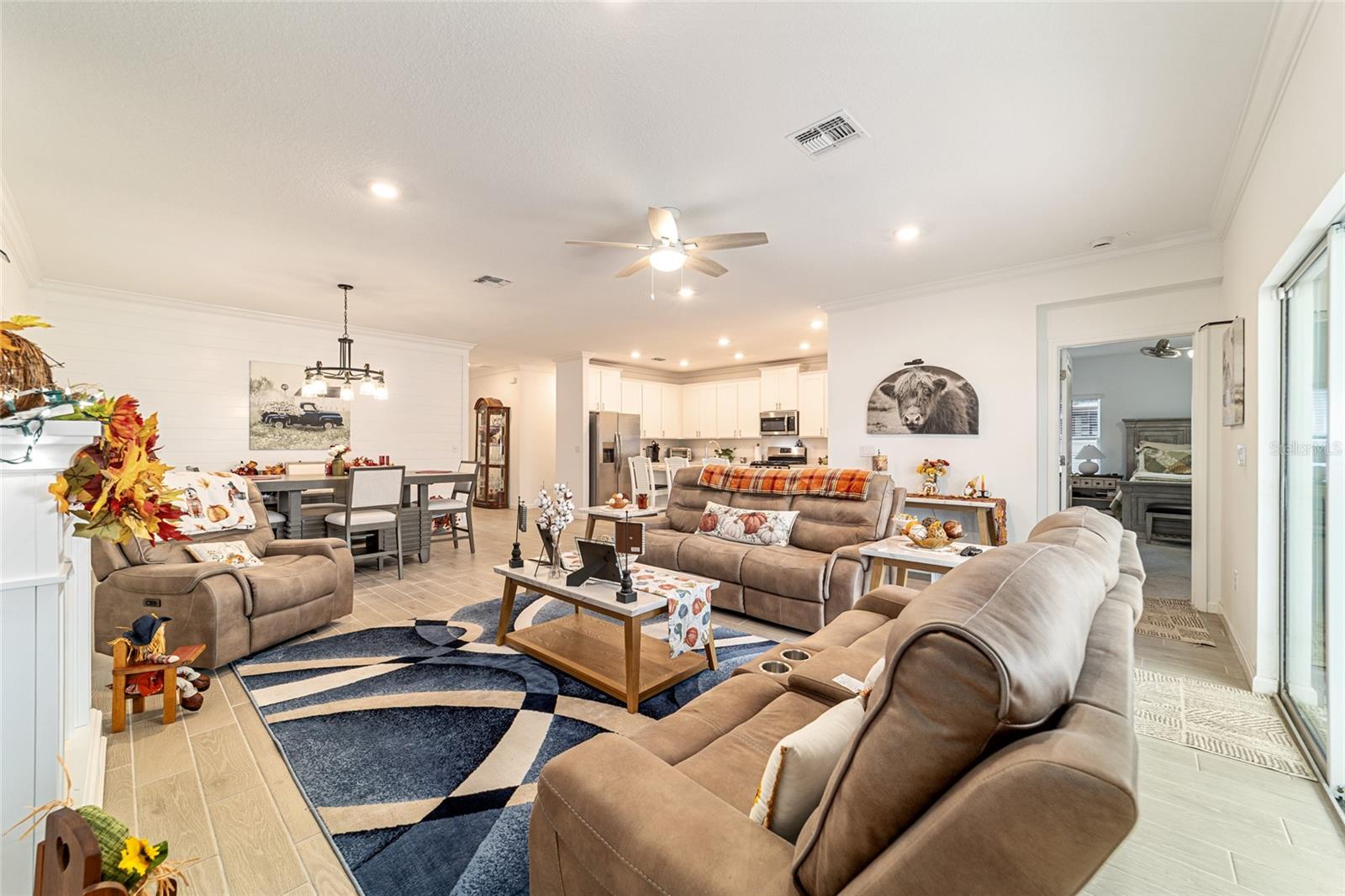 COUNTRY LANE ESTATES - Residential
