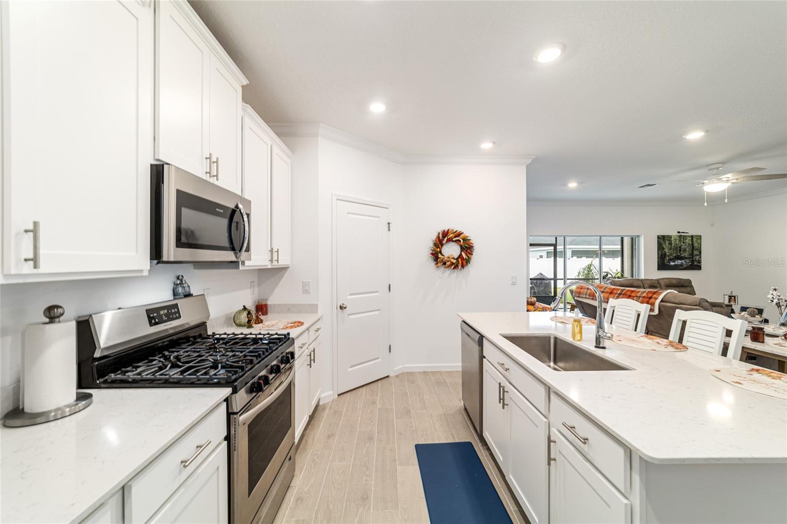 COUNTRY LANE ESTATES - Residential