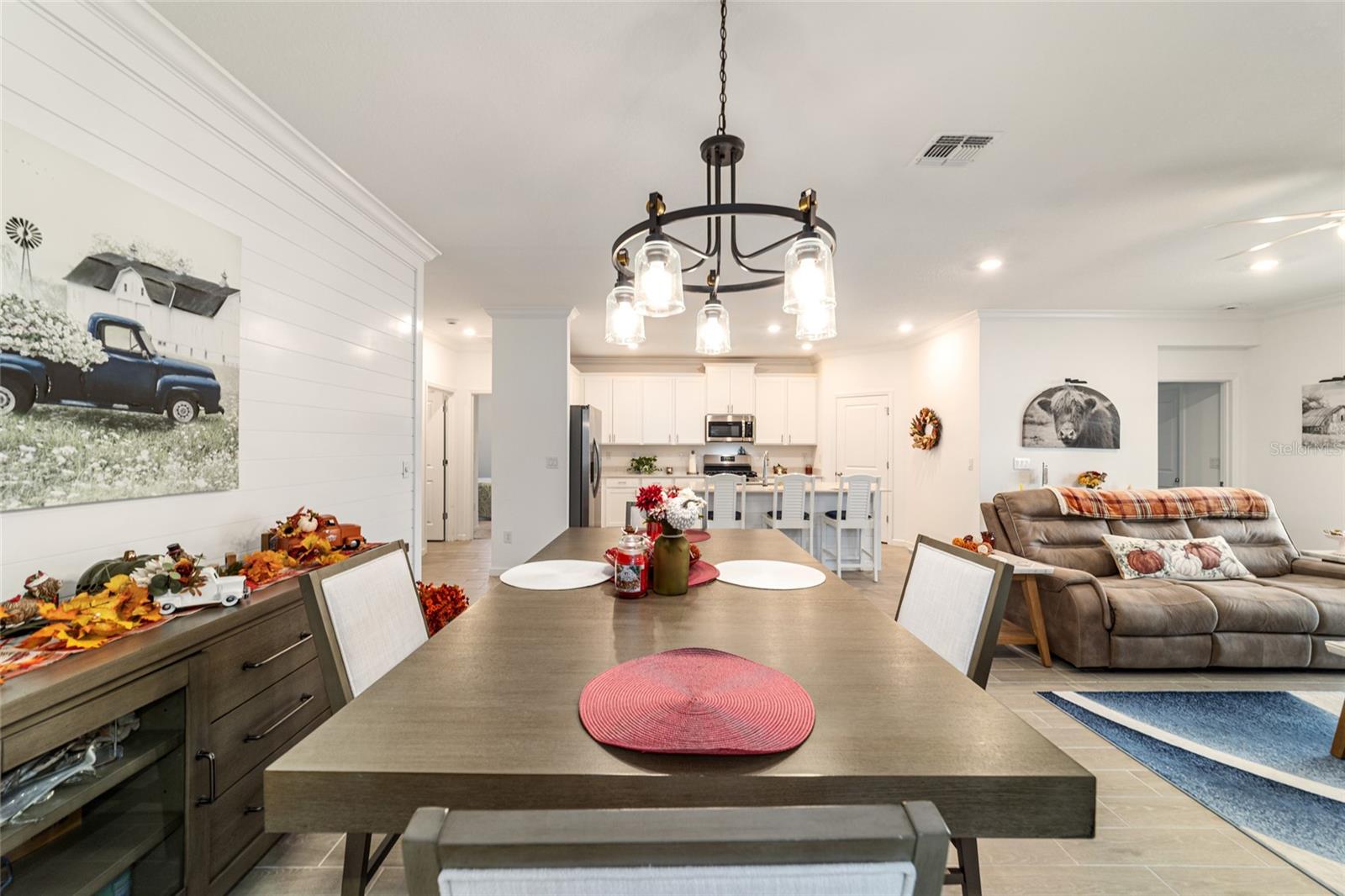 COUNTRY LANE ESTATES - Residential