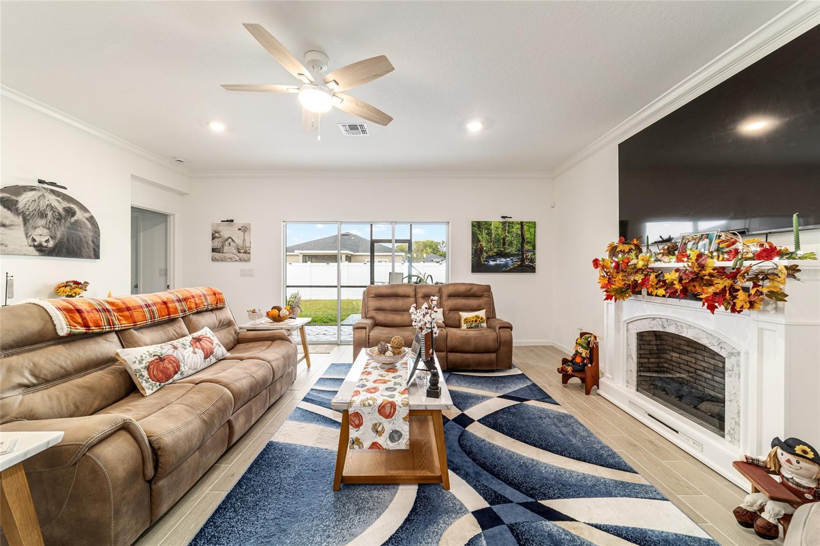COUNTRY LANE ESTATES - Residential