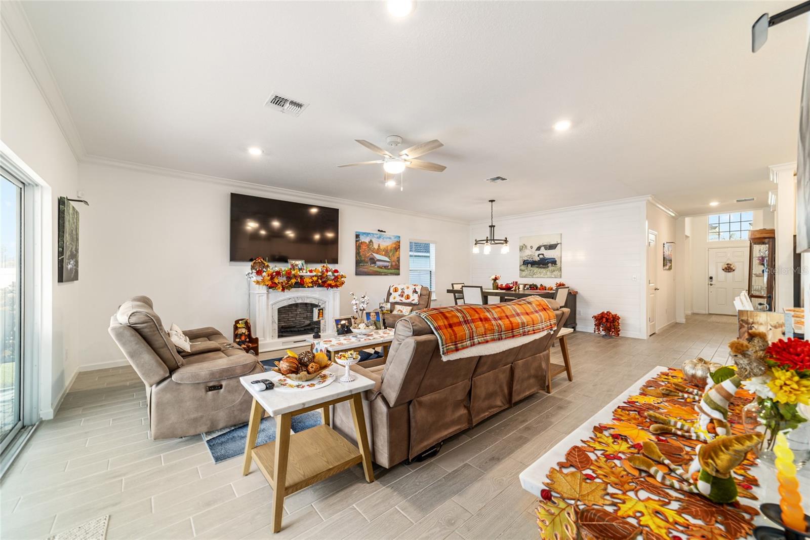 COUNTRY LANE ESTATES - Residential