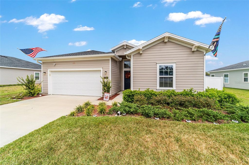 Photo of 510 NW 4th Place, Williston, FL 32696 (MLS # GC534362)