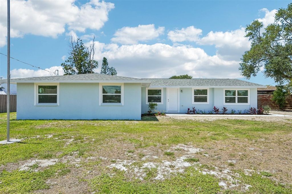 Photo of 802 White Heron Boulevard, Ruskin, FL 33570 (MLS # TB8509015)
