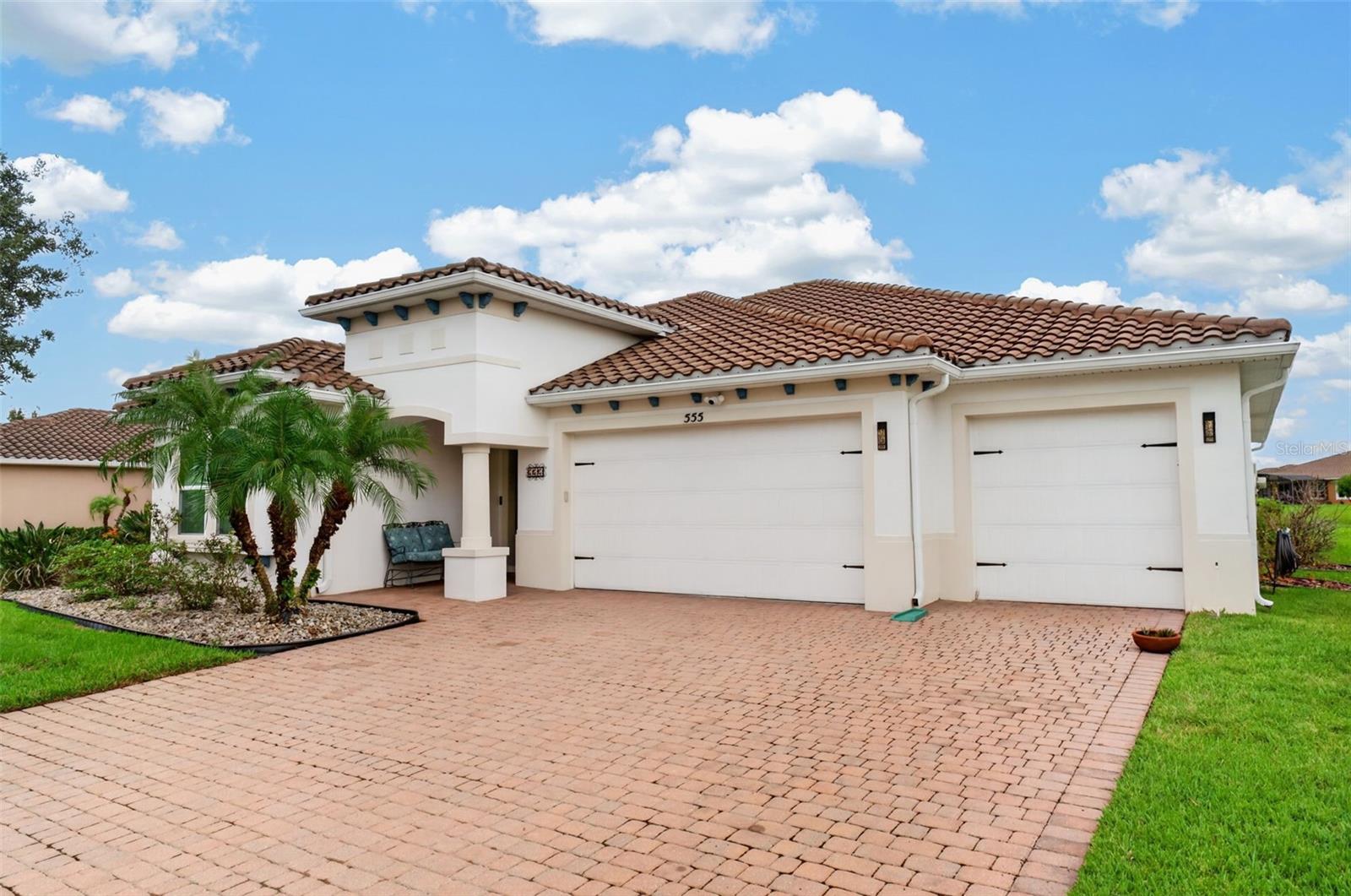 555 TAPATIO LANE