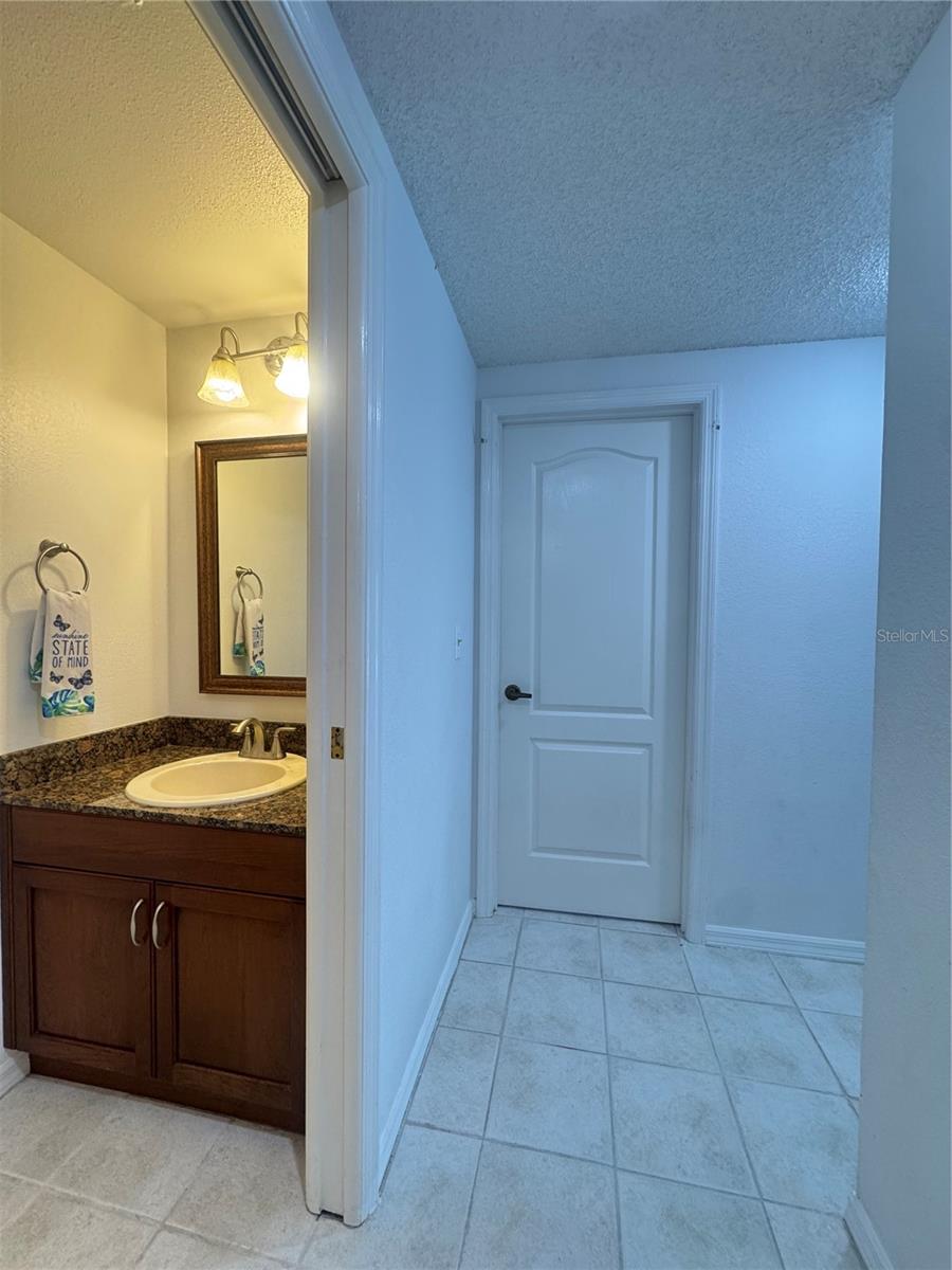 LONGWOOD RUN - Residential Lease