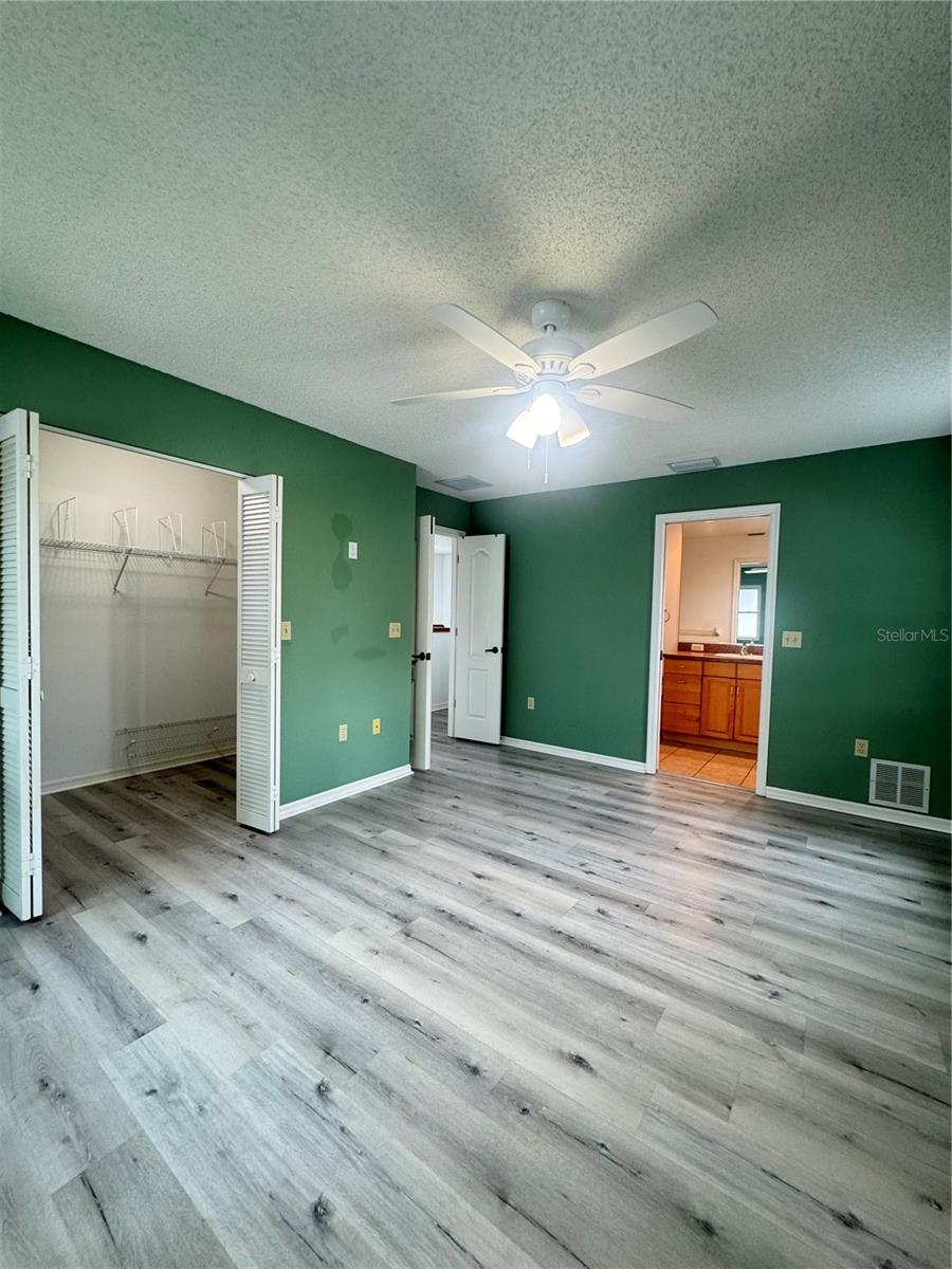 LONGWOOD RUN - Residential Lease