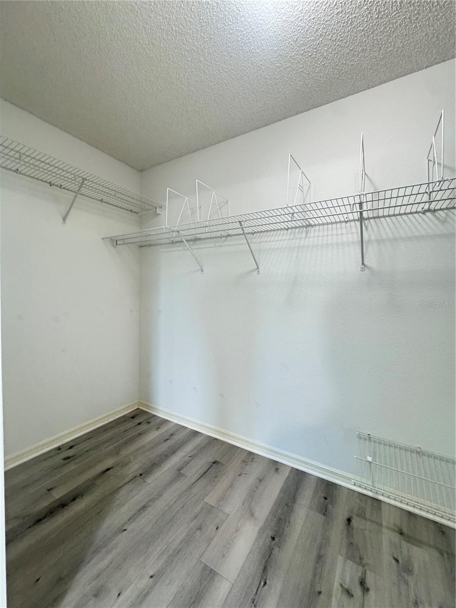 LONGWOOD RUN - Residential Lease