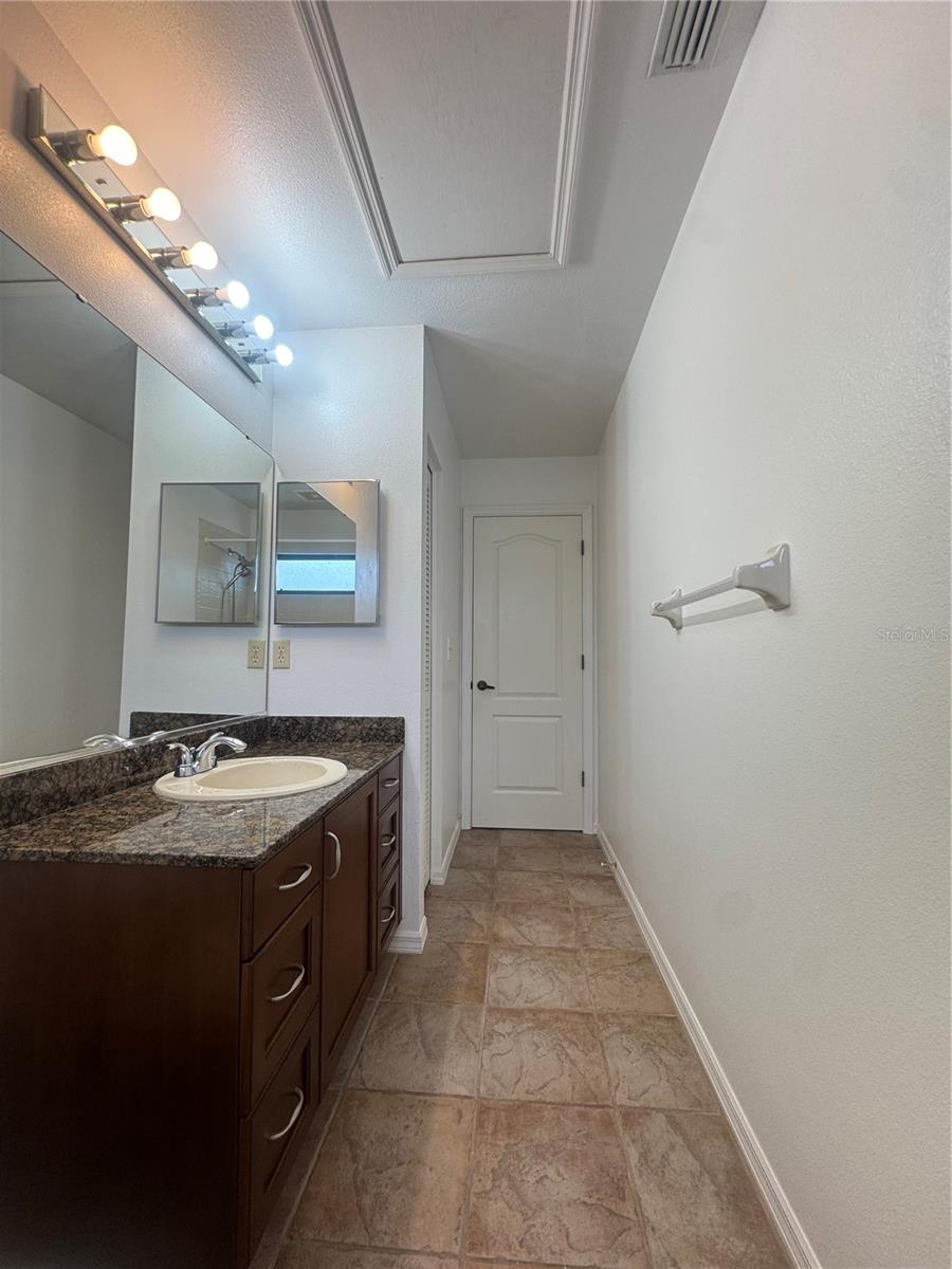 LONGWOOD RUN - Residential Lease