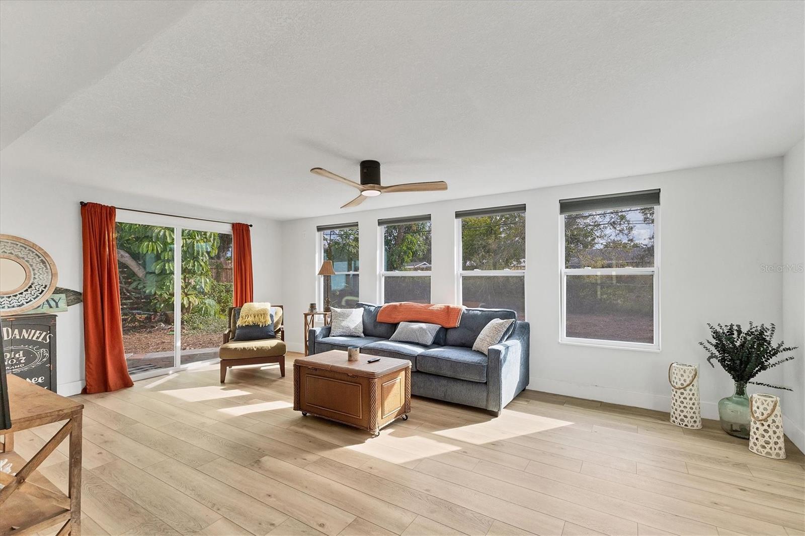 RIDGEWOOD ESTATES 08 ADD - Residential