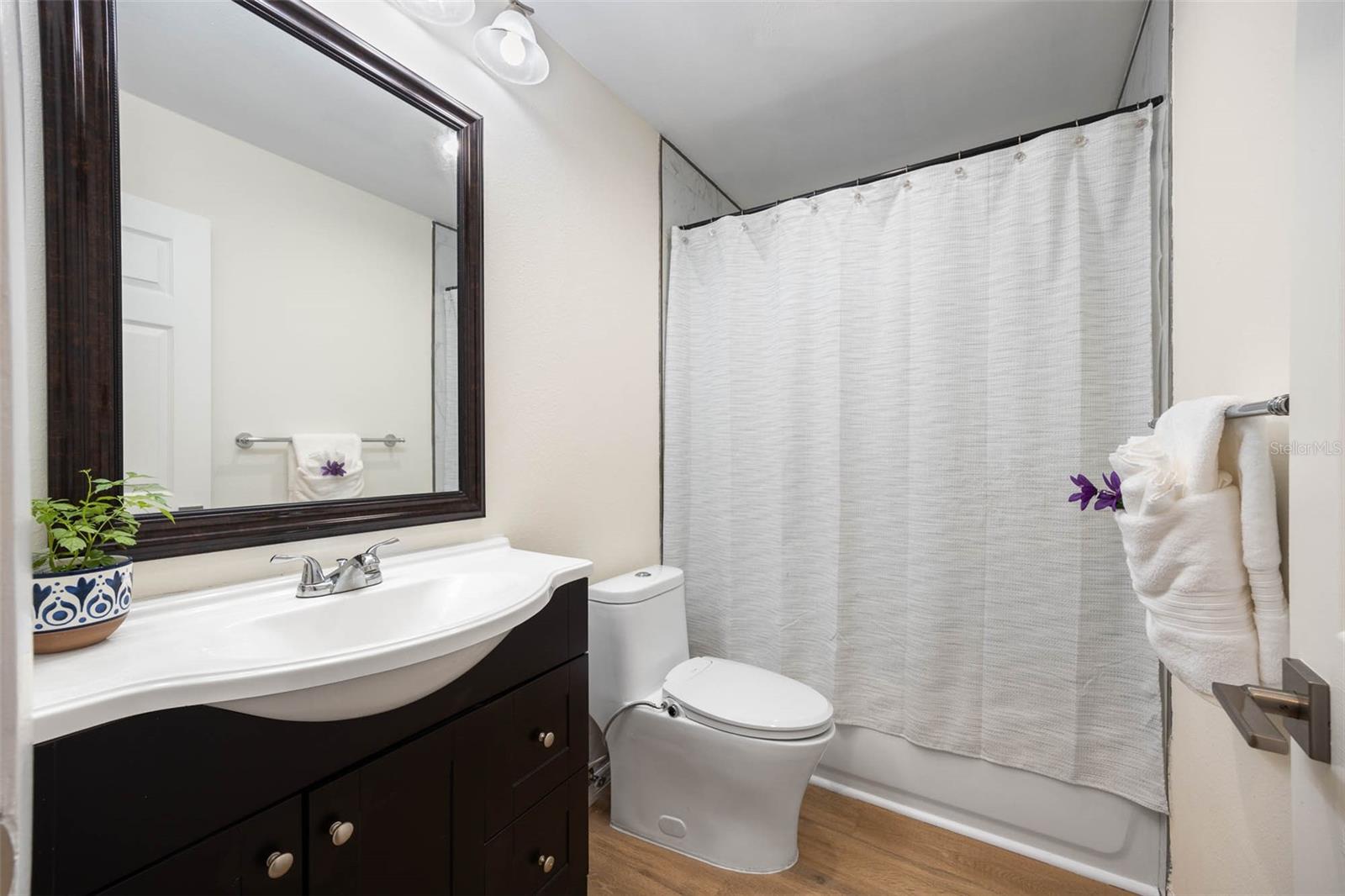 BOCA CIEGA RIDGE 5TH ADD UNIT THREE - Residential