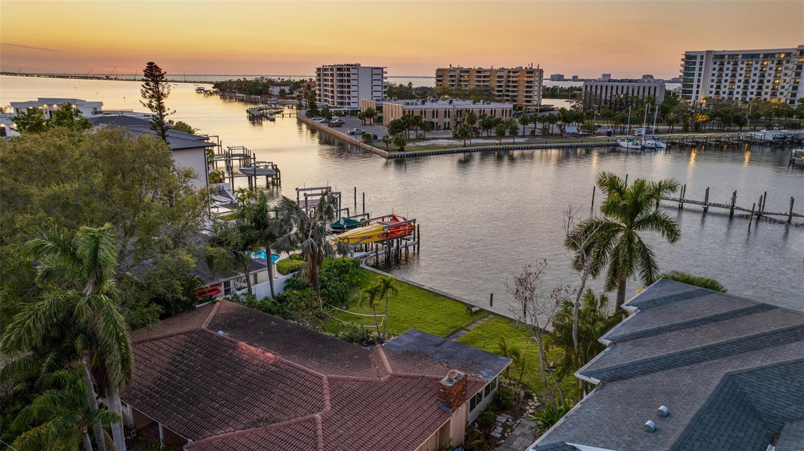 BAYSHORE ESTATES 4 - Residential