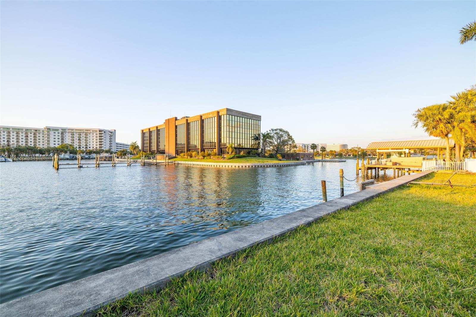 BAYSHORE ESTATES 4 - Residential