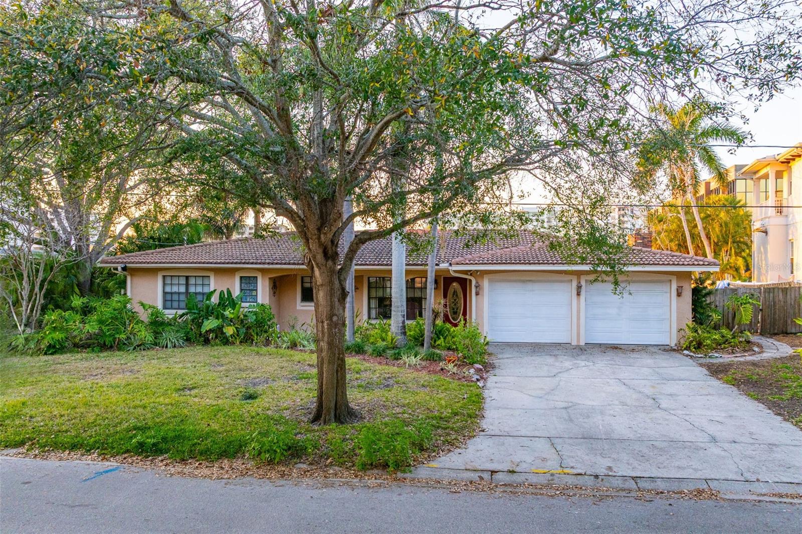 52 SANDPIPER ROAD