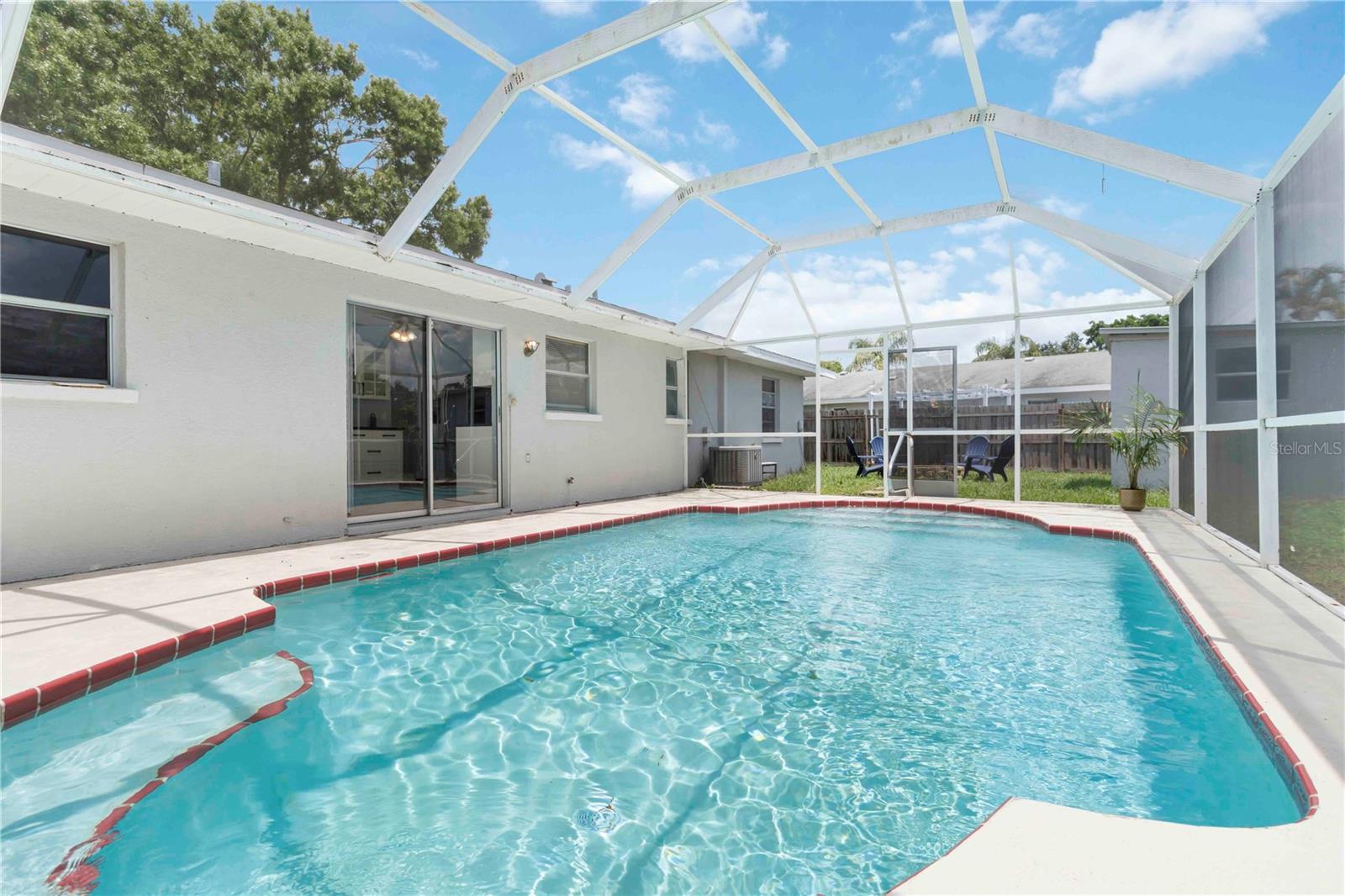 MANATEE PALMS UNIT THREE - Residential