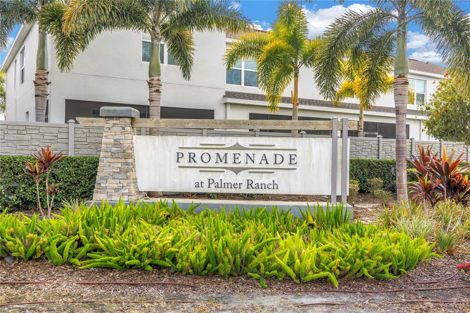 8637 DAYDREAM STREET