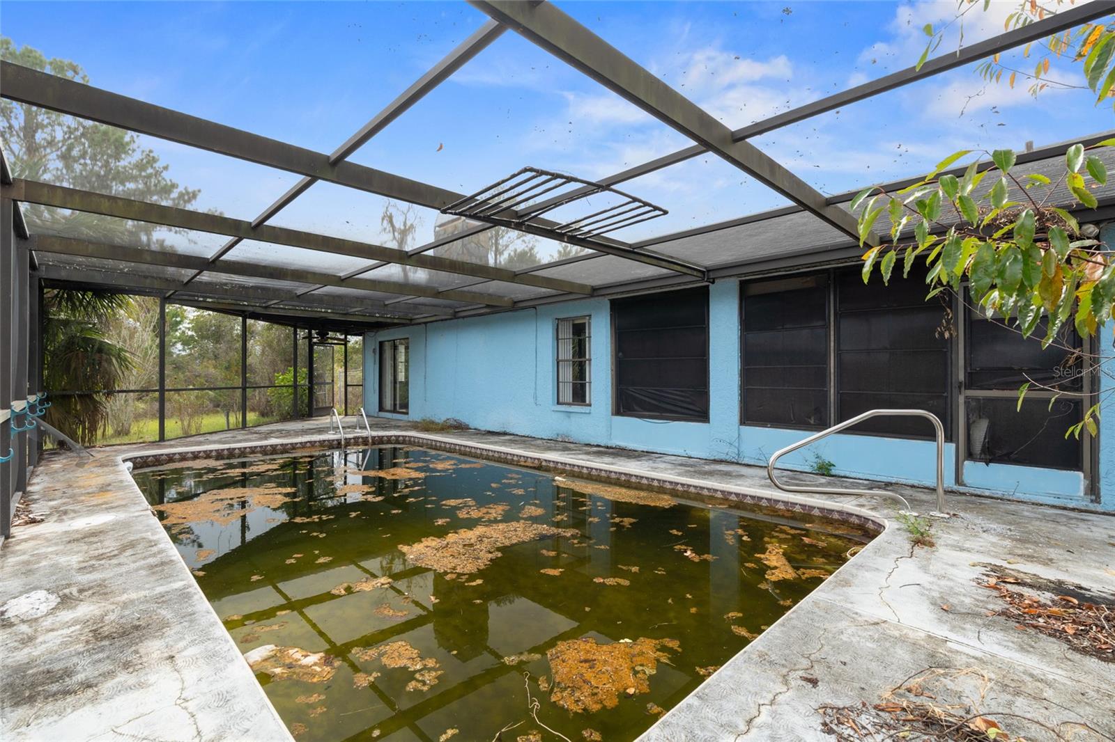 SPRING HILL - Residential