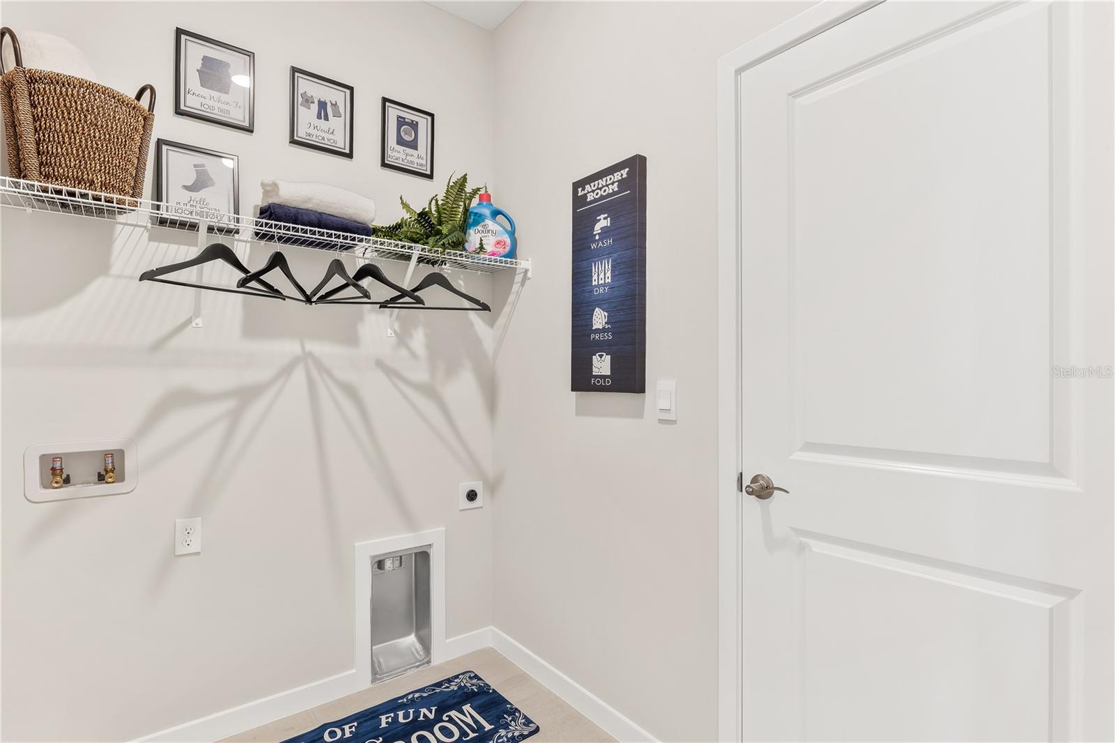 CORAL LAKES - CORAL CREEK - Residential