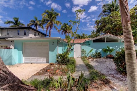 Single Family Residence in ST PETERSBURG FL 1821 BAYOU GRANDE BOULEVARD.jpg