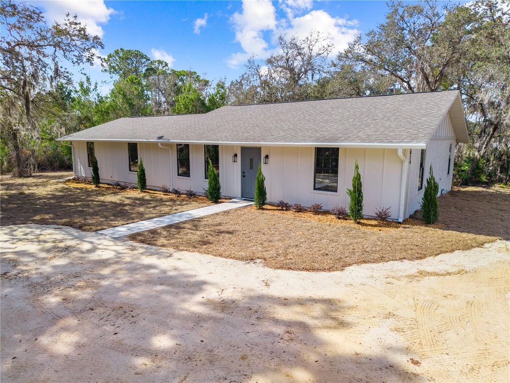 Photo of 5824 Dease Rd, Saint Cloud, FL 34771 (MLS # S5144069)