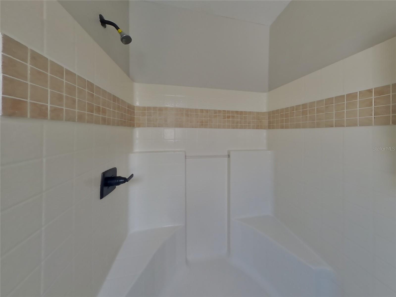 ASBEL CRK PH 1 - Residential Lease
