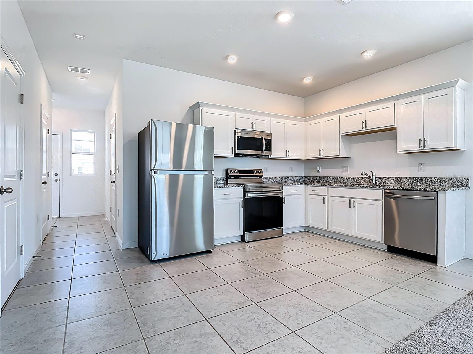 ASHFORD PLACE - Residential Lease