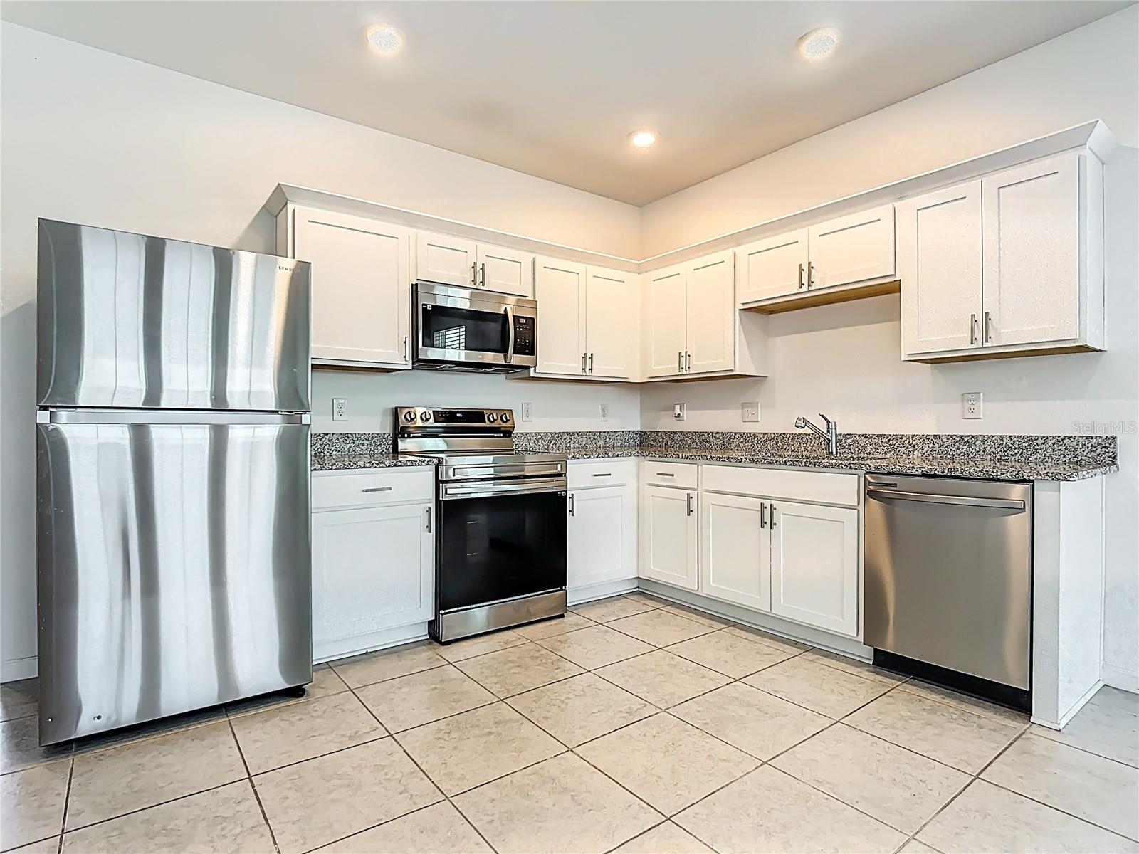 ASHFORD PLACE - Residential Lease