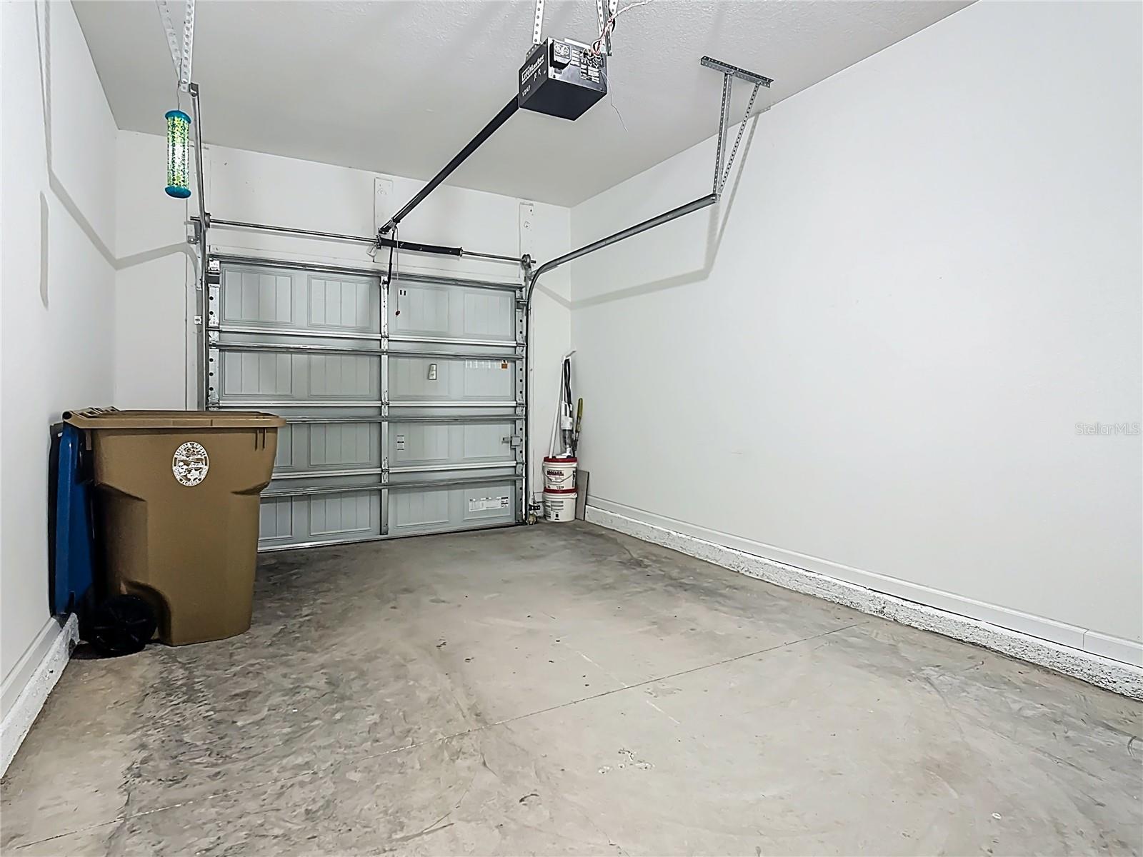 ASHFORD PLACE - Residential Lease