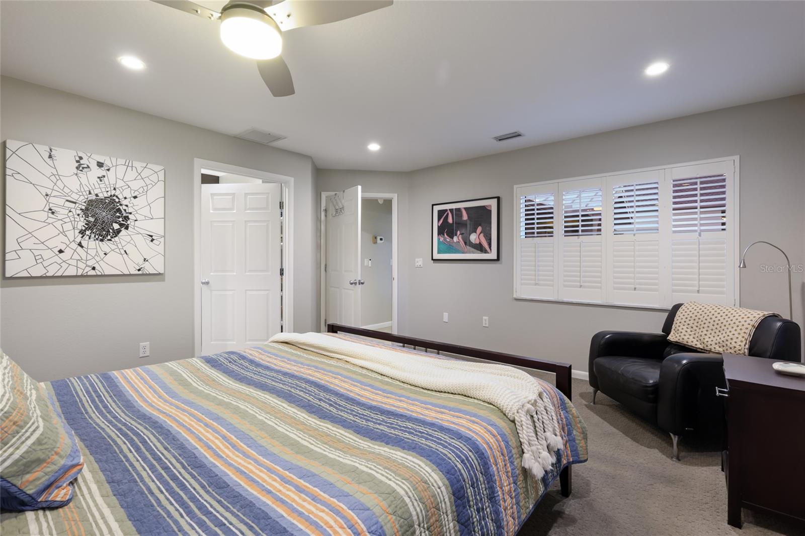 SAPPHIRE SHORES - Residential