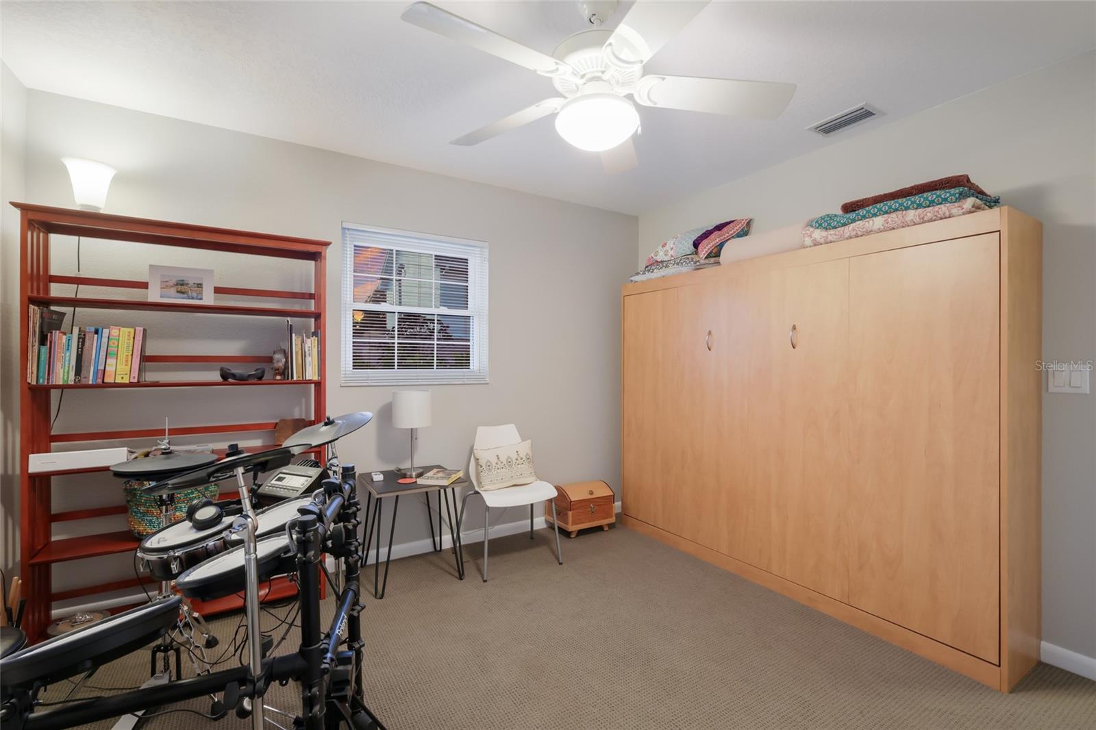 SAPPHIRE SHORES - Residential