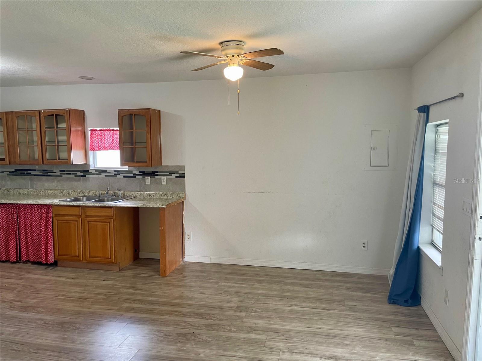 AUBURNDALE HEIGHTS - Residential