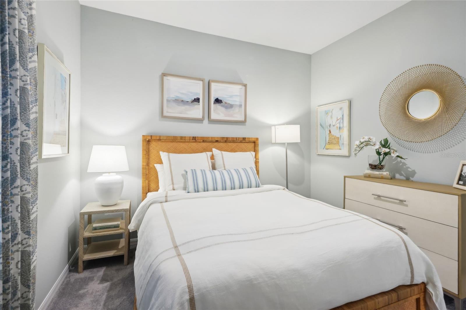 GROVES AT GRAND ISLAND - Residential