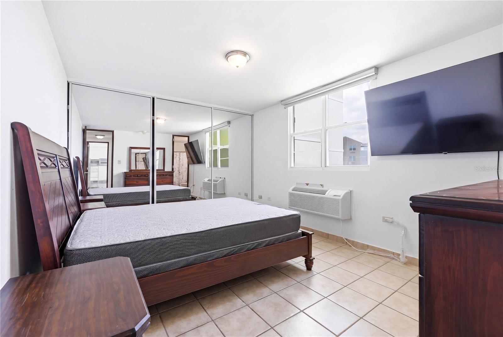 HAUDIMAR BEACH APARTMENTS - Residential