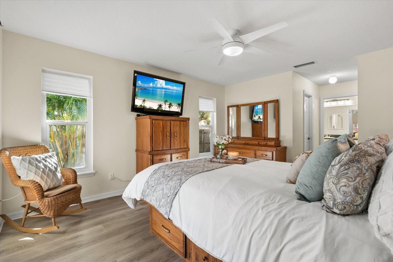 SOUTH VENICE - Residential