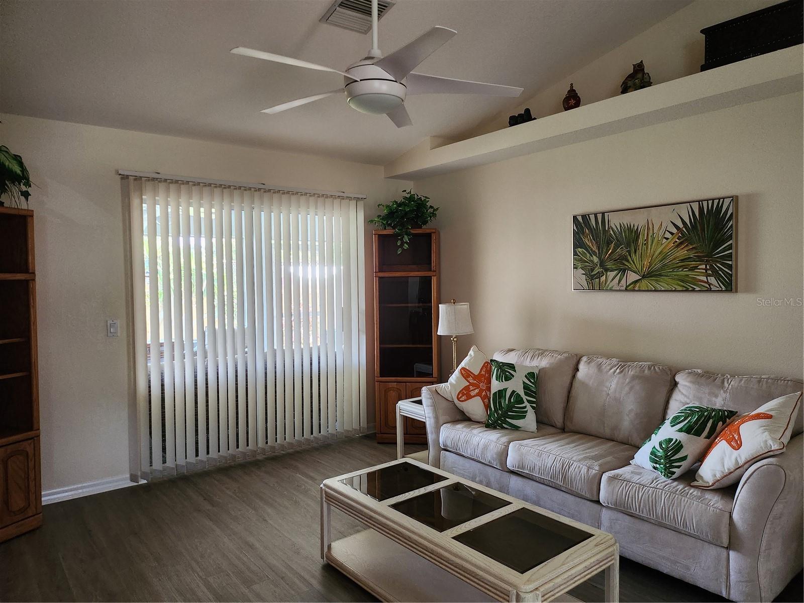 SOUTH VENICE - Residential