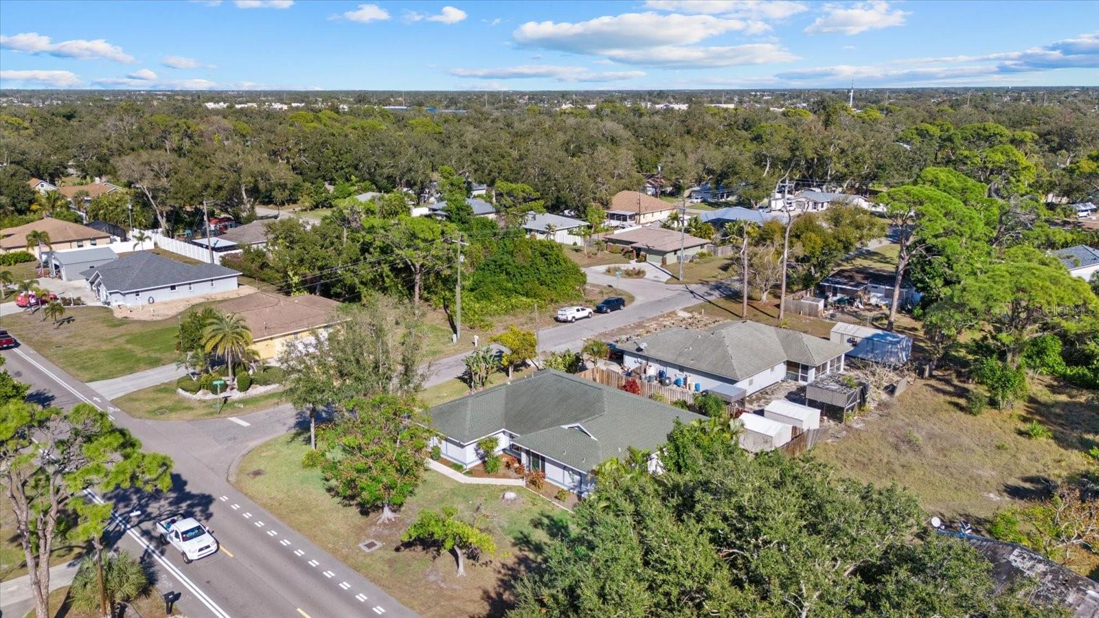 SOUTH VENICE - Residential