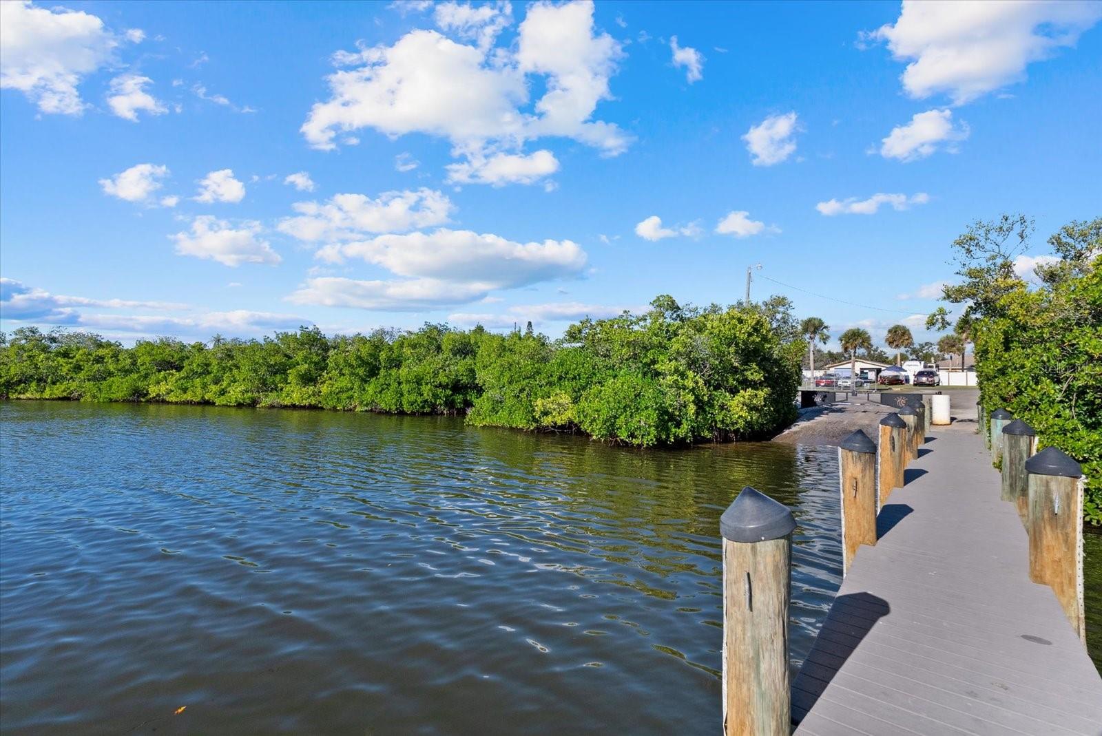 SOUTH VENICE - Residential