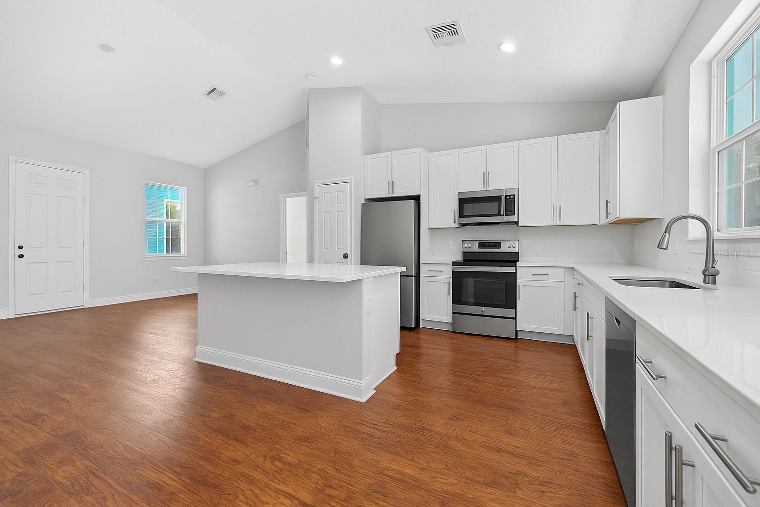 WATERVIEW PARK SEC 1 - Residential Lease