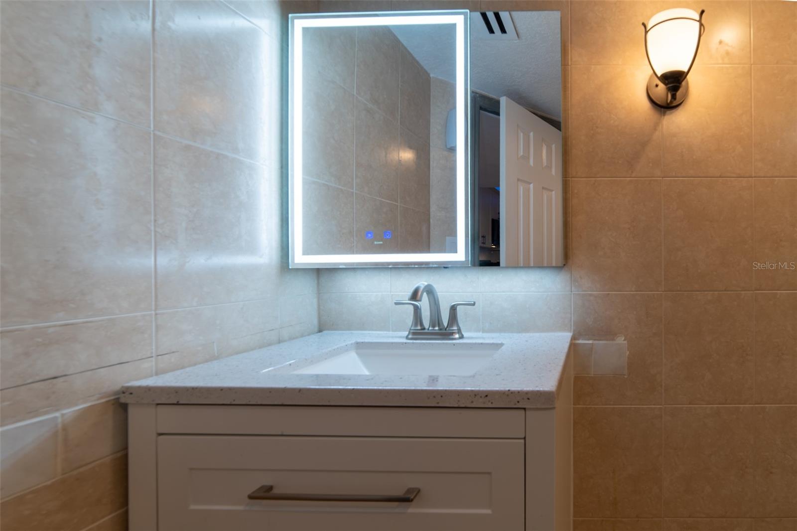 PARK LAKE TOWERS - Residential